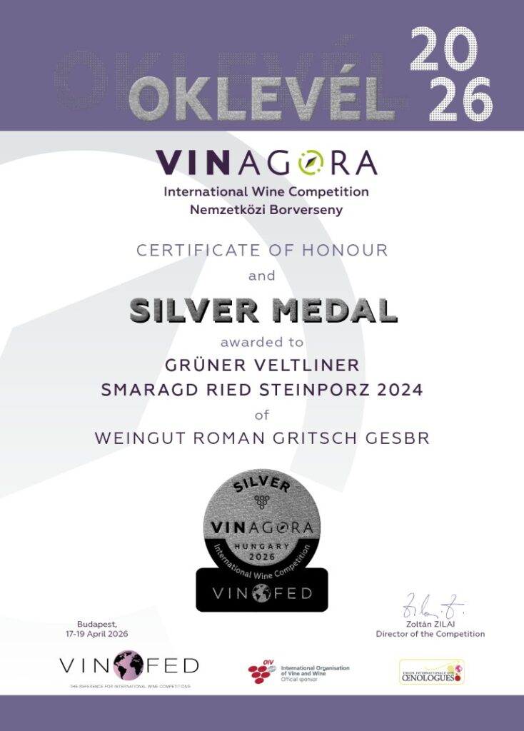 Offizielle VinAgora 2026 Silber-Urkunde für den Grünen Veltliner Smaragd Ried Steinporz 2024 vom Weingut Roman Gritsch.
